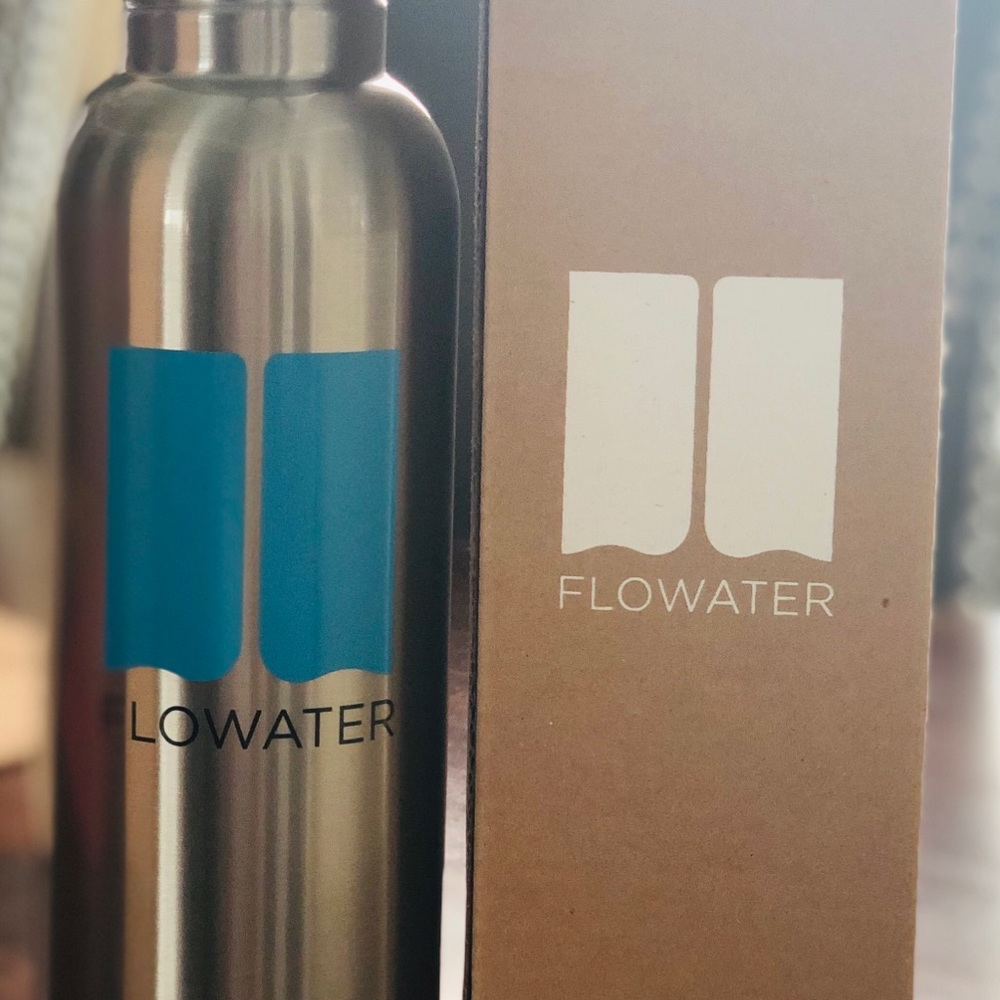 Flowater Refillable Water Bottle